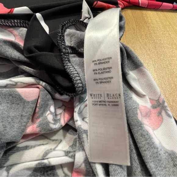 White House Black Market Black and Red Floral Dress - Picture 7 of 7